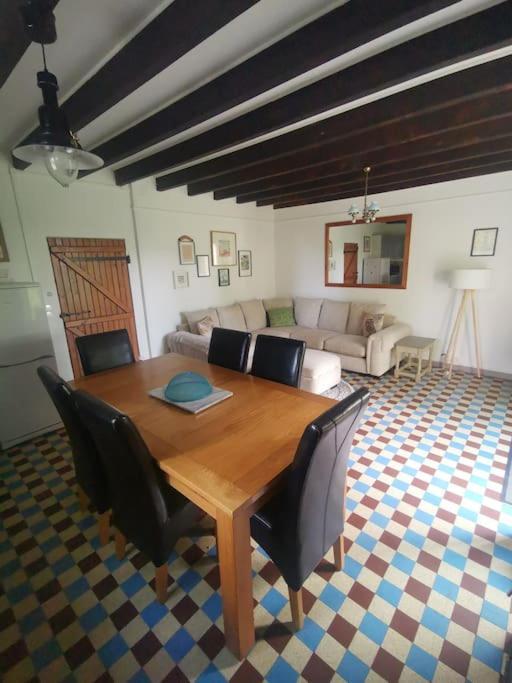 The Walnut Tree. Apartment Saint-Aulaye-Puymangou Екстериор снимка