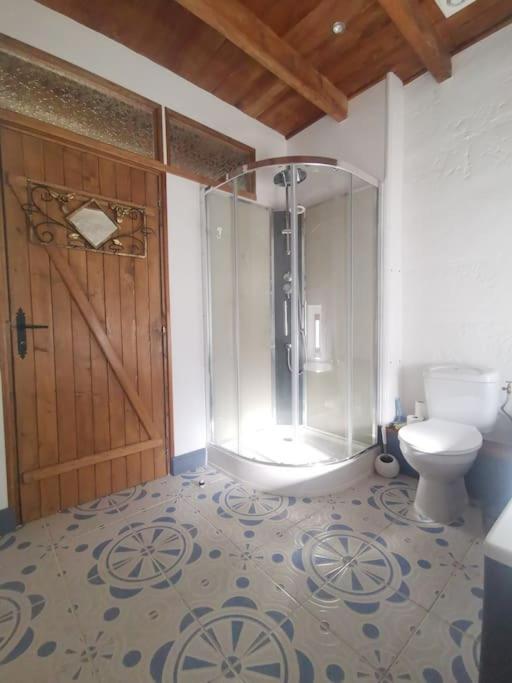 The Walnut Tree. Apartment Saint-Aulaye-Puymangou Екстериор снимка